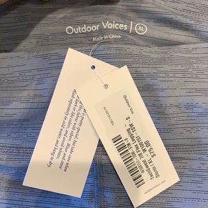 Outdoor voices brand new with tags crop legging in grey/blue XL
